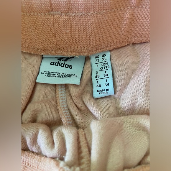 ADIDAS NWOT Velour peach Jogger Sweat pants like brand new - Picture 2 of 2